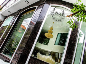 Гостиница Lilly Hotel  Хошимин